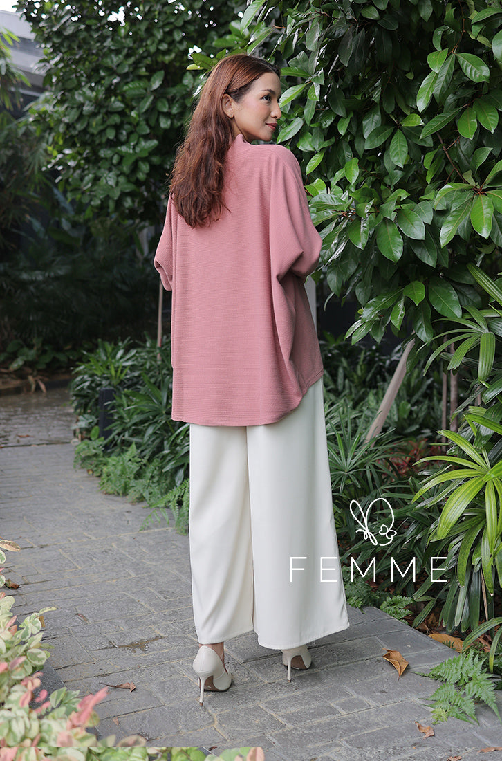 Casual 2024: FEMME KNITWEAR TOP (SALMON PINK)